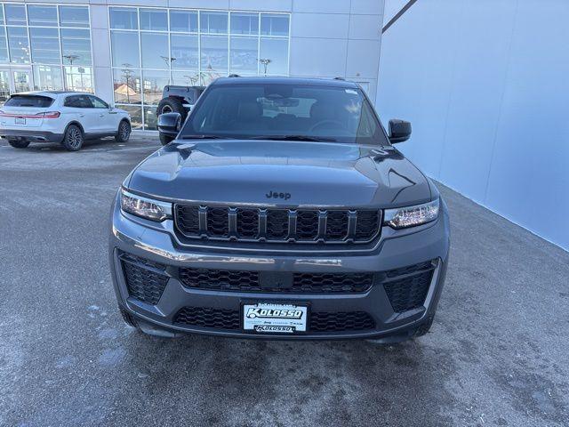new 2026 Jeep Grand Cherokee car, priced at $49,745
