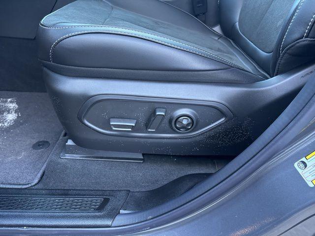 new 2026 Jeep Grand Cherokee car, priced at $49,745