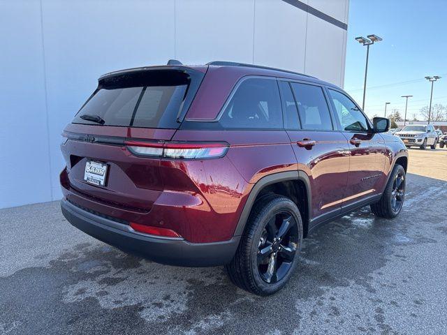 new 2026 Jeep Grand Cherokee car, priced at $47,125