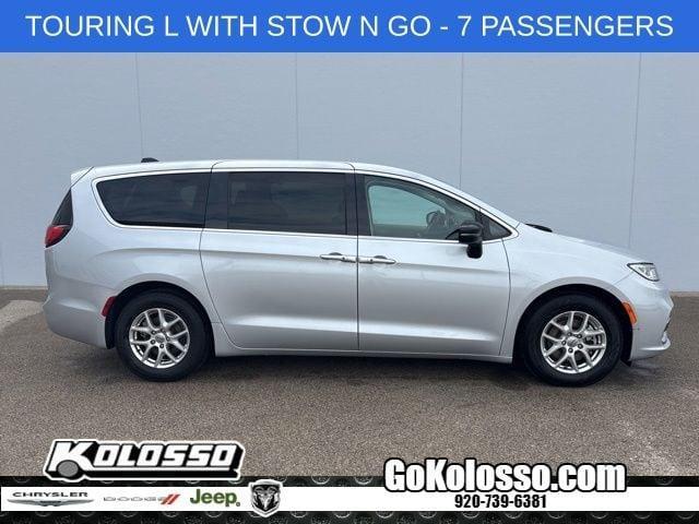 used 2024 Chrysler Pacifica car, priced at $26,791