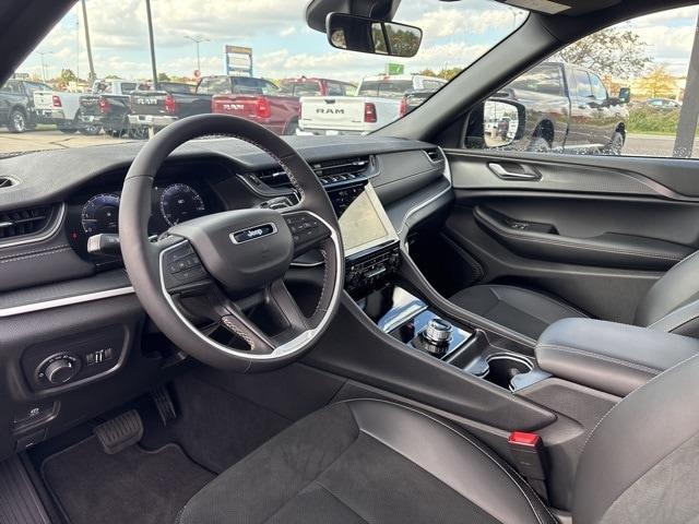 new 2025 Jeep Grand Cherokee car, priced at $42,353