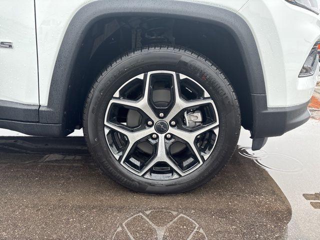 new 2026 Jeep Compass car, priced at $36,043