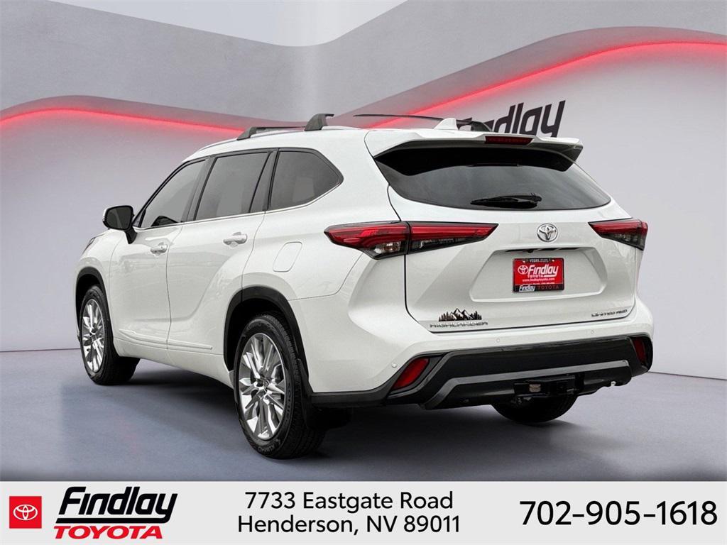 used 2023 Toyota Highlander car, priced at $38,588