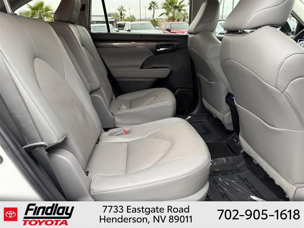used 2023 Toyota Highlander car, priced at $38,588