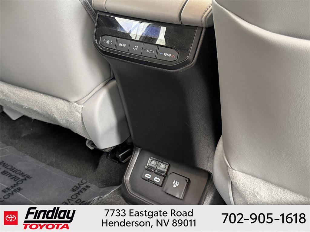 used 2023 Toyota Highlander car, priced at $38,588