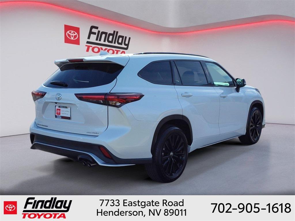 used 2025 Toyota Highlander car, priced at $48,588