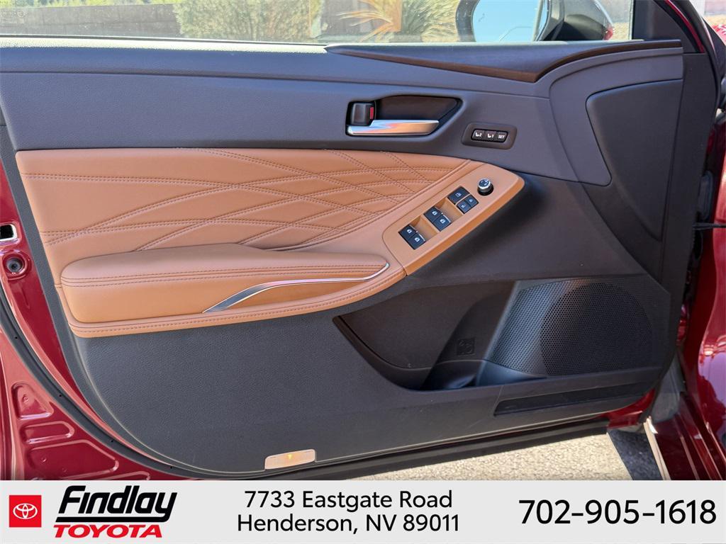 used 2019 Toyota Avalon Hybrid car, priced at $26,988
