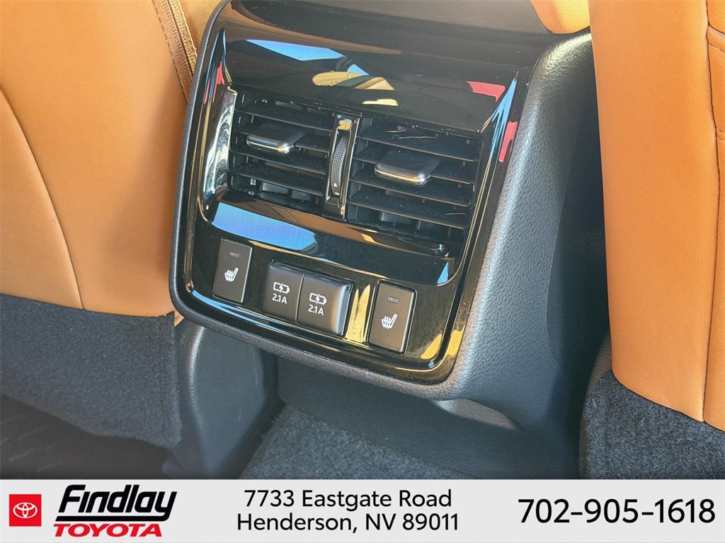 used 2019 Toyota Avalon Hybrid car, priced at $26,988