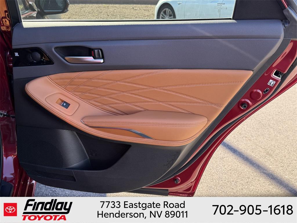 used 2019 Toyota Avalon Hybrid car, priced at $26,988