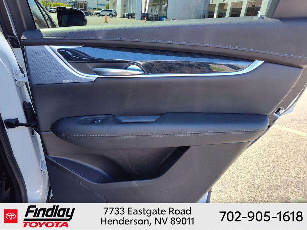 used 2024 Cadillac XT5 car, priced at $43,087