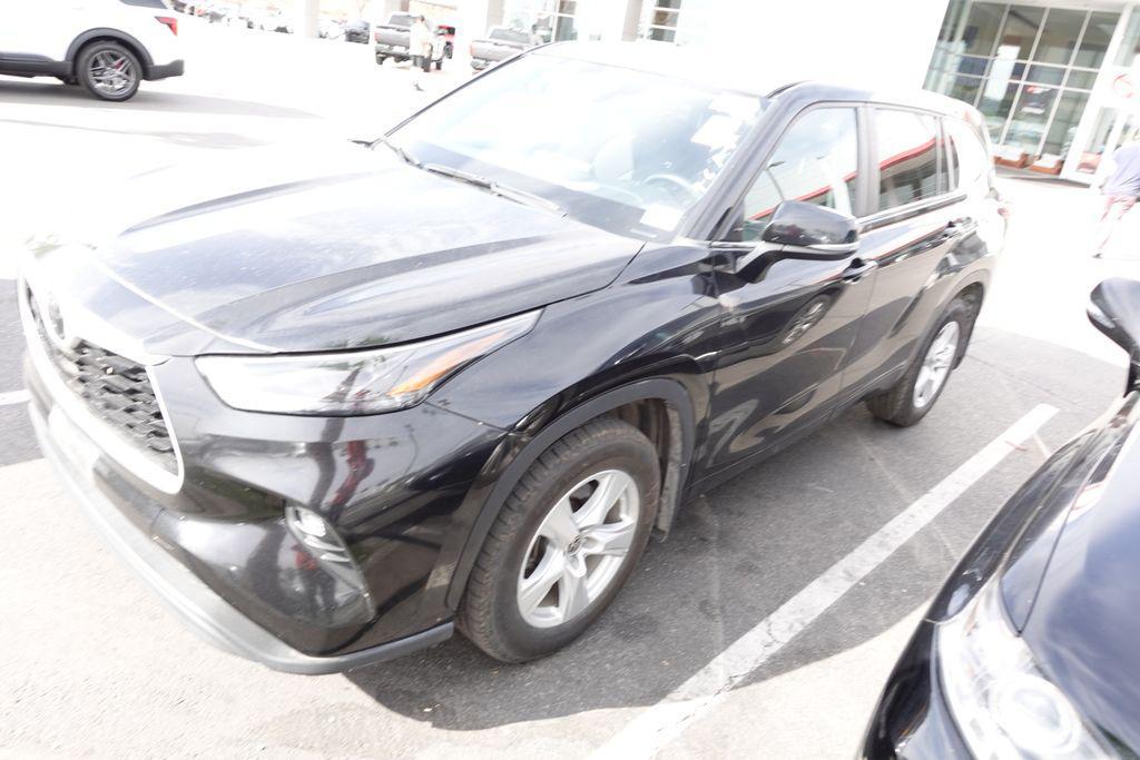 used 2024 Toyota Highlander car, priced at $38,988