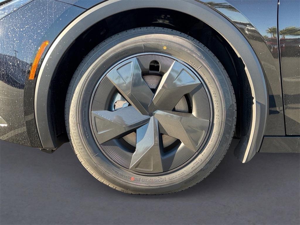 new 2026 Toyota Prius Plug-In Hybrid car, priced at $36,257