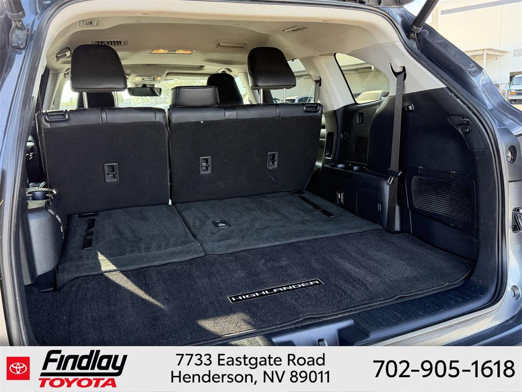 used 2020 Toyota Highlander car, priced at $25,888