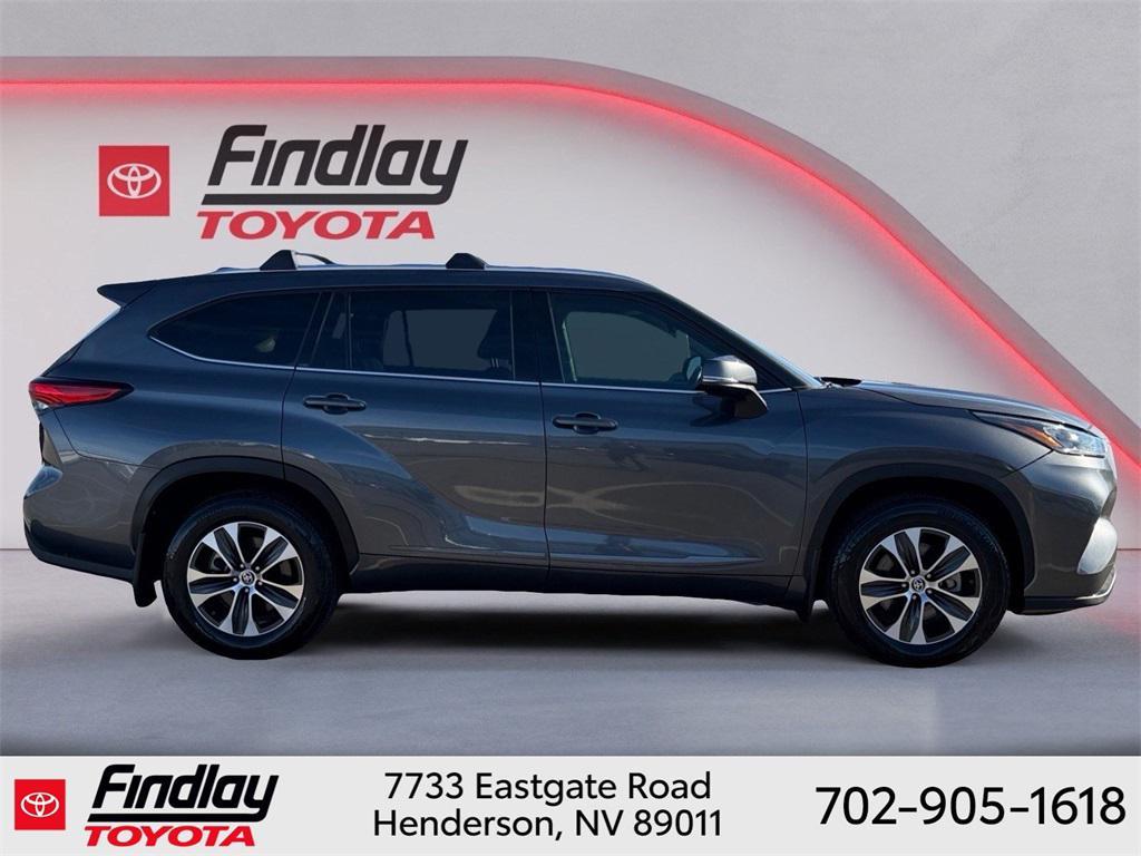 used 2020 Toyota Highlander car, priced at $25,888