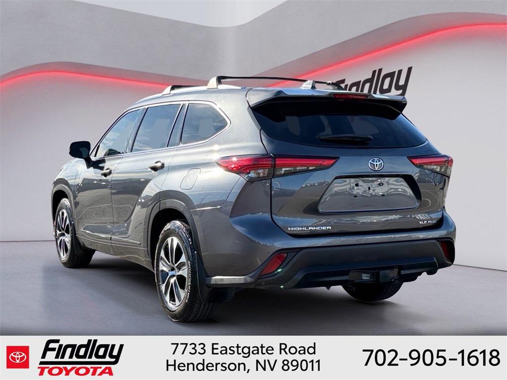 used 2020 Toyota Highlander car, priced at $25,888
