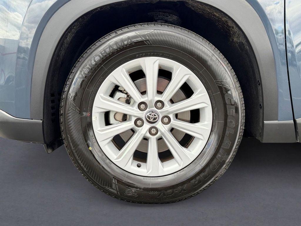 used 2025 Toyota Grand Highlander car, priced at $48,588