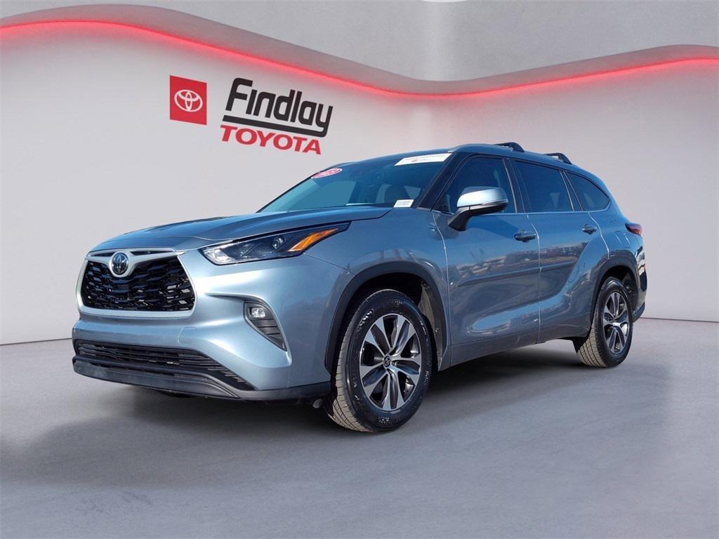 used 2023 Toyota Highlander car, priced at $34,988