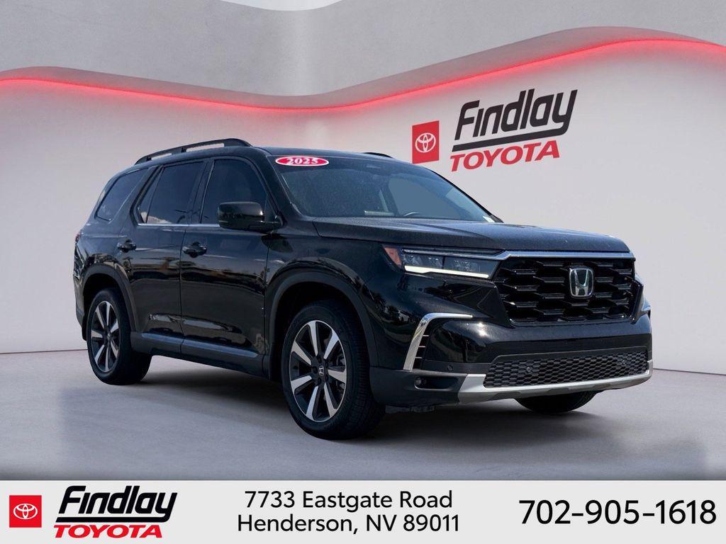 used 2025 Honda Pilot car, priced at $47,197