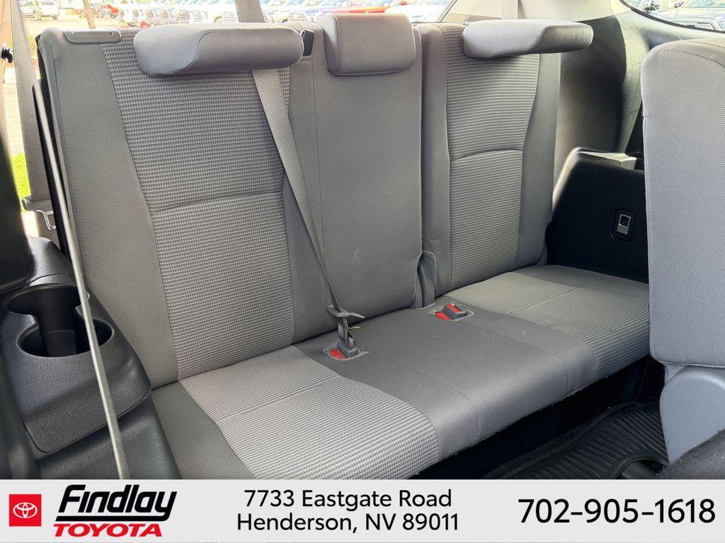 used 2025 Toyota Highlander car, priced at $41,487