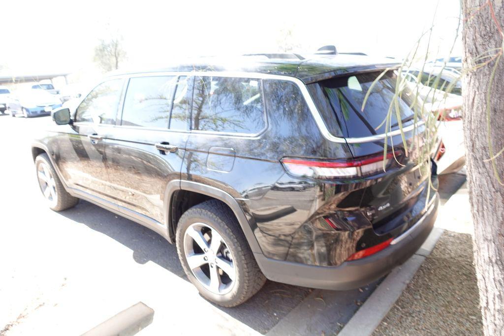 used 2021 Jeep Grand Cherokee L car, priced at $27,588