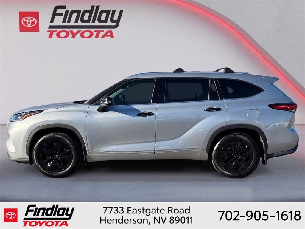 used 2021 Toyota Highlander car, priced at $25,788