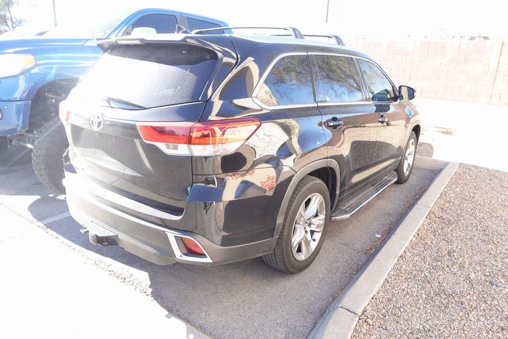 used 2018 Toyota Highlander car, priced at $26,188