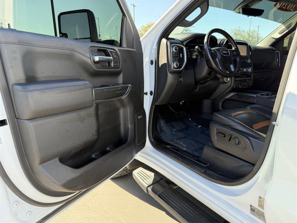 used 2020 GMC Sierra 1500 car, priced at $37,638