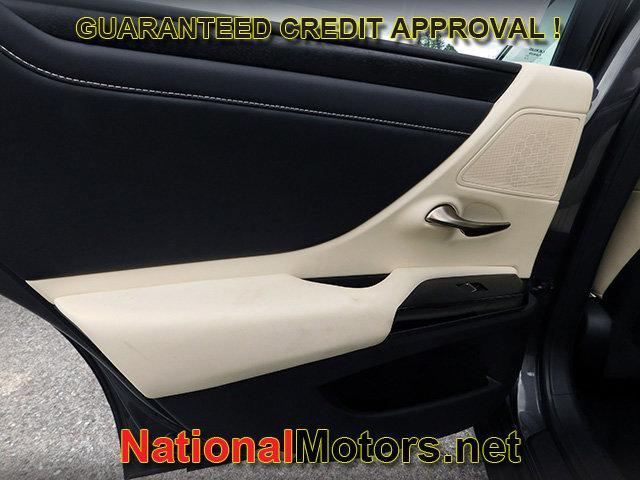 used 2022 Lexus ES 350 car, priced at $32,995