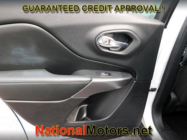 used 2019 Jeep Cherokee car, priced at $11,500