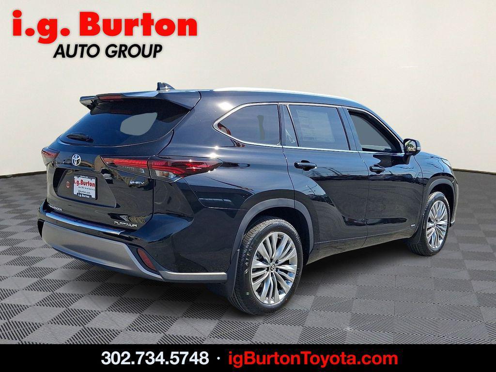 new 2026 Toyota Highlander Hybrid car, priced at $57,957