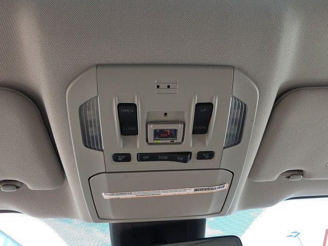 used 2023 Toyota Highlander car, priced at $33,076
