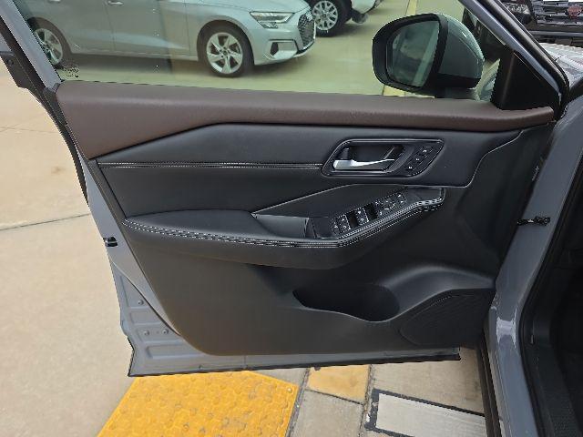 used 2023 Nissan Rogue car, priced at $24,677