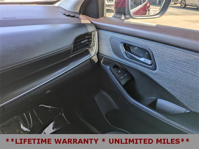 used 2023 Nissan Rogue car, priced at $17,894