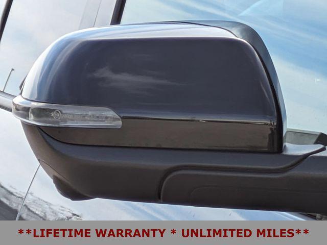 used 2024 GMC Acadia car, priced at $31,995