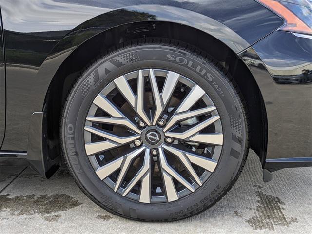 new 2025 Nissan Altima car, priced at $27,847