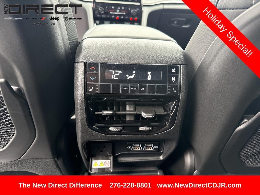 new 2025 Jeep Grand Cherokee L car, priced at $52,498