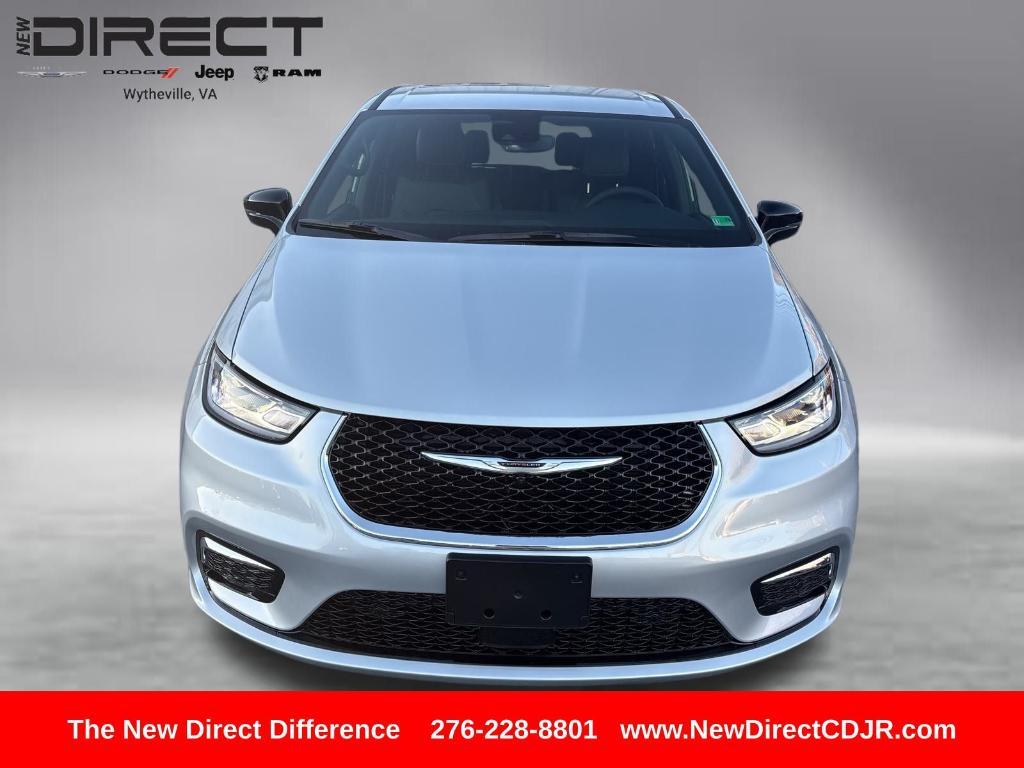 new 2026 Chrysler Pacifica car, priced at $43,397