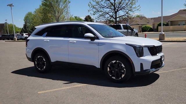 used 2024 Kia Sorento car, priced at $28,155