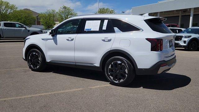 used 2024 Kia Sorento car, priced at $28,155