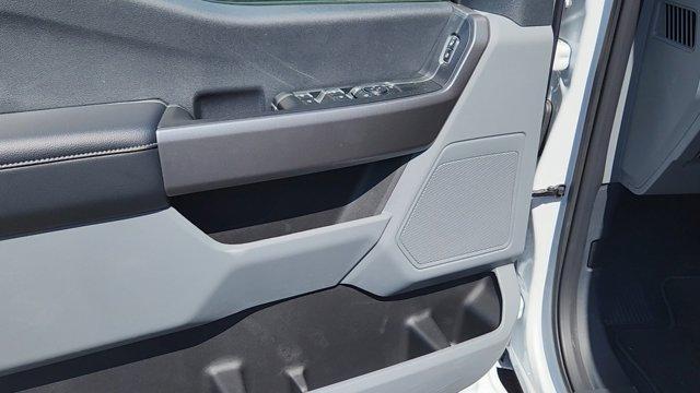 new 2025 Ford F-350 car, priced at $54,657