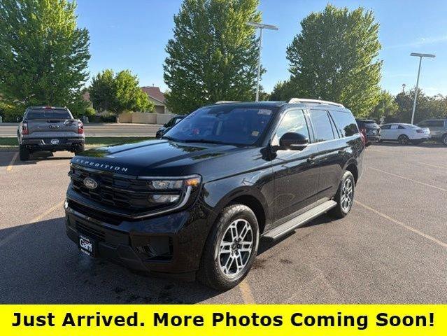 used 2025 Ford Expedition car, priced at $58,274