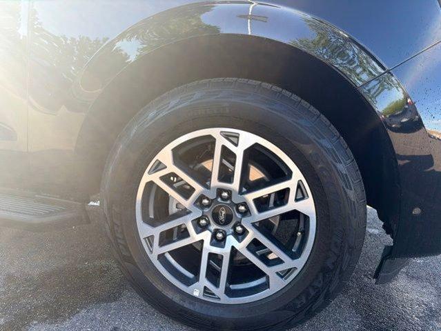 used 2025 Ford Expedition car, priced at $58,274