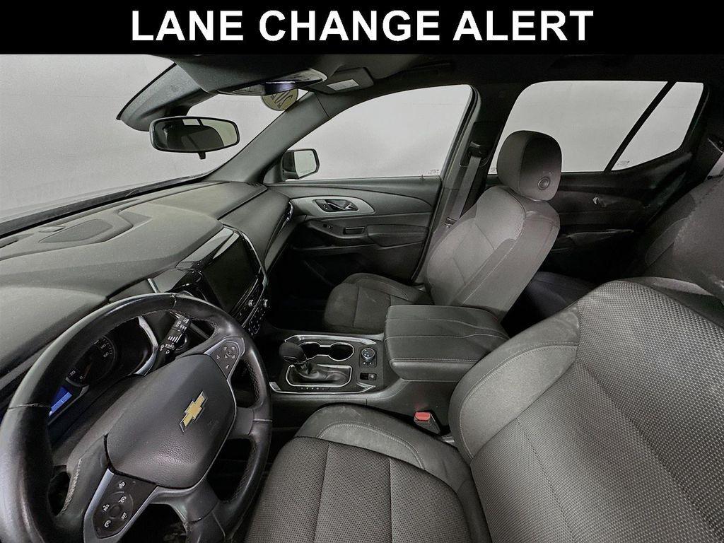 used 2023 Chevrolet Traverse car, priced at $29,249