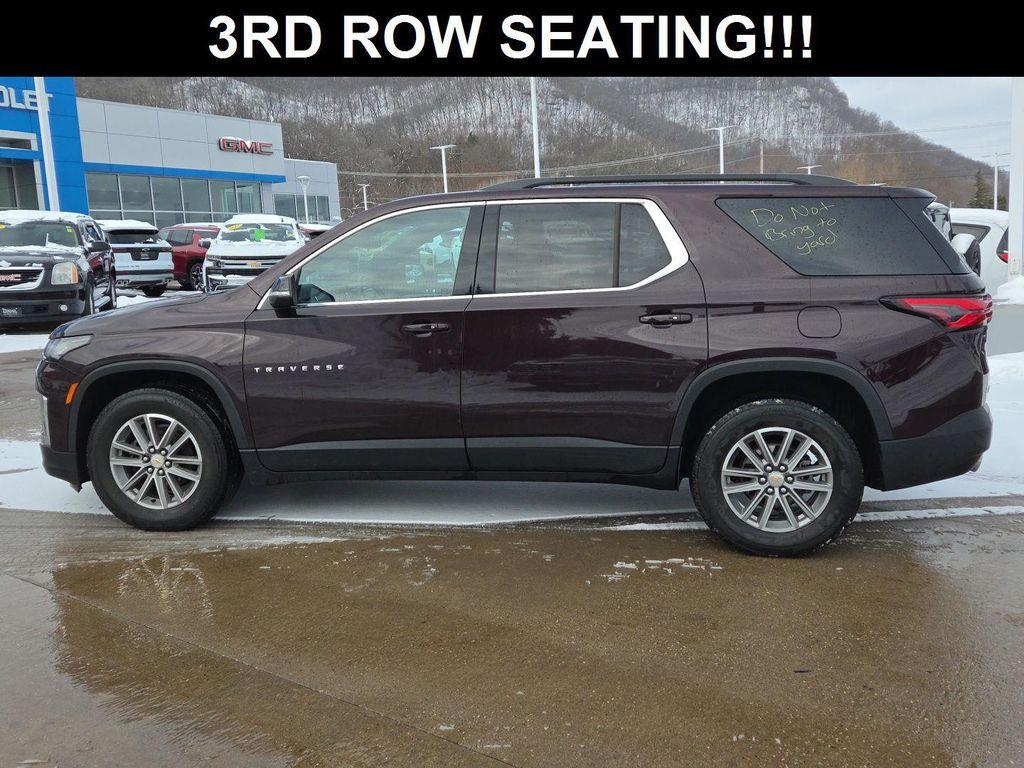 used 2023 Chevrolet Traverse car, priced at $28,900