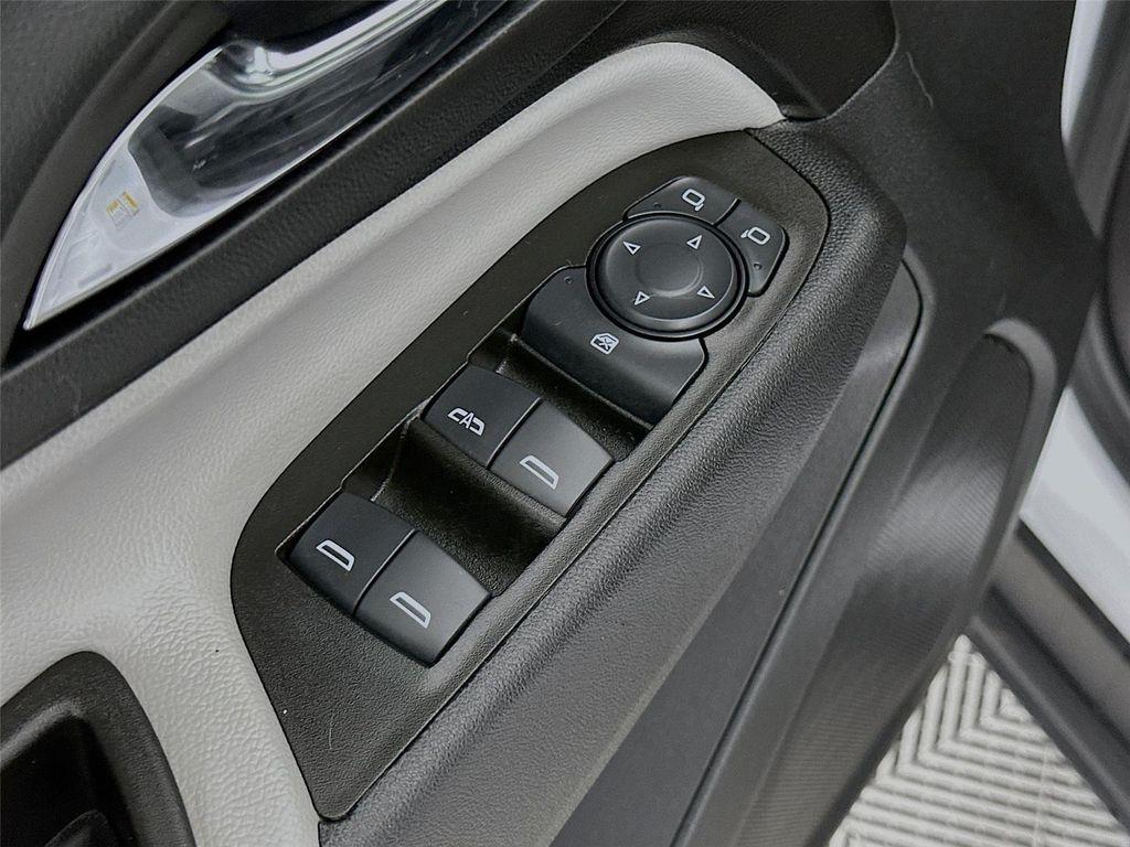 used 2024 Chevrolet Equinox car, priced at $19,900