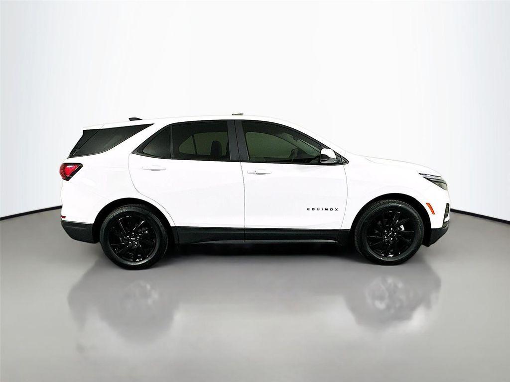 used 2024 Chevrolet Equinox car, priced at $19,900