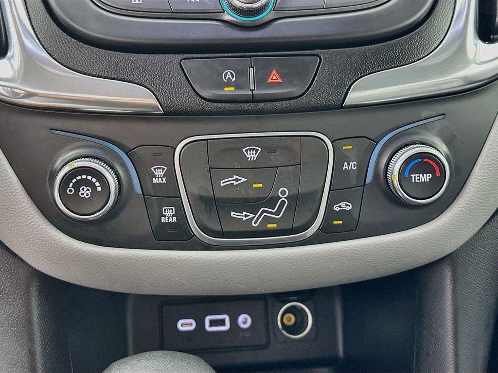 used 2022 Chevrolet Equinox car, priced at $17,249