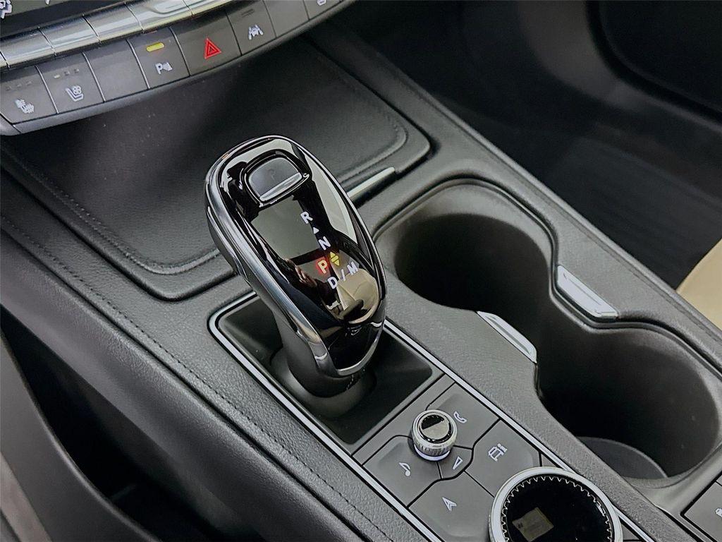 used 2024 Cadillac XT4 car, priced at $33,900