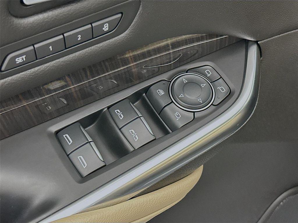 used 2024 Cadillac XT4 car, priced at $33,900