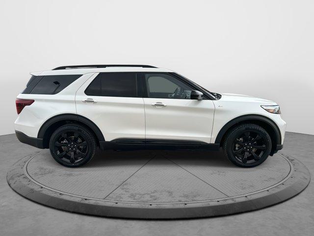 used 2023 Ford Explorer car, priced at $35,657